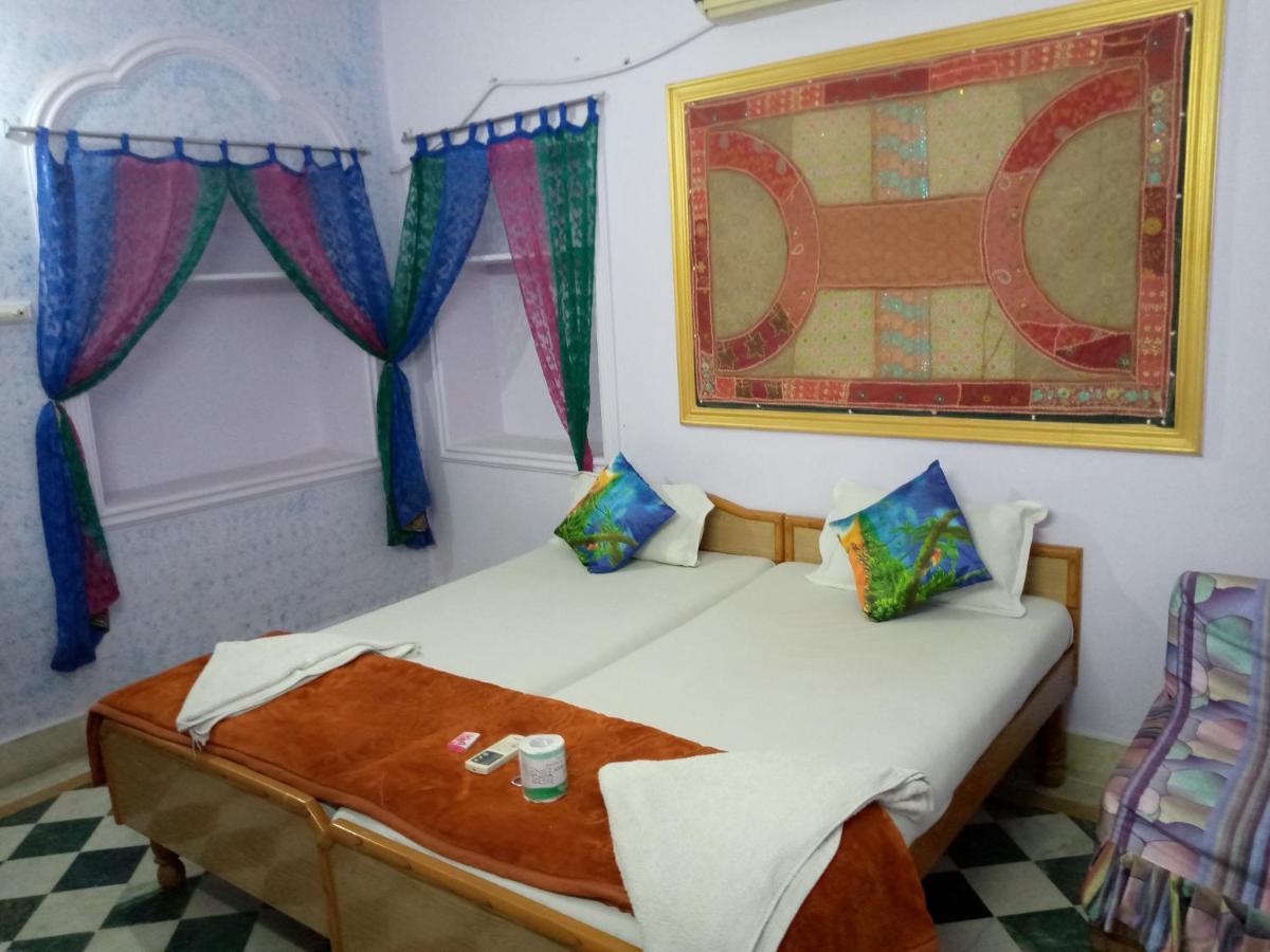 Ratan Hostel Джайсалмер Екстер'єр фото
