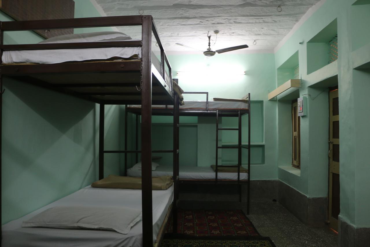 Ratan Hostel Джайсалмер Екстер'єр фото